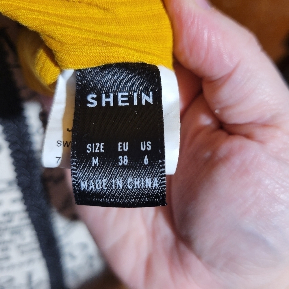 SHEIN croptop Medium Yellow - Picture 4 of 5